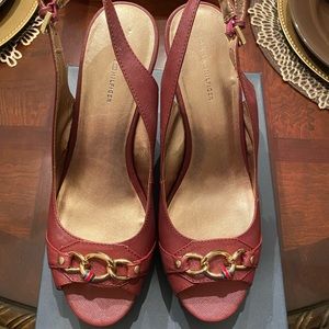 Tommy Hilfiger burgundy wedges, size 9.5. Worn once.